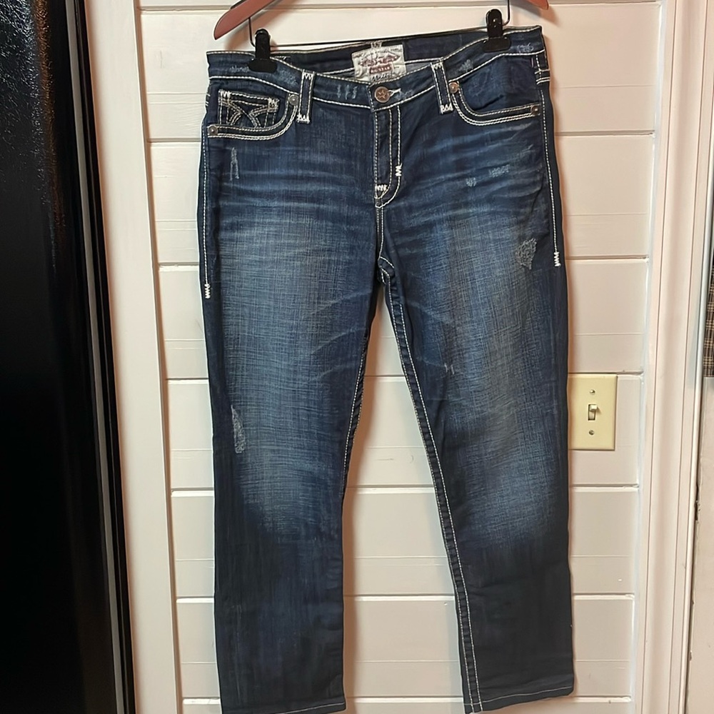Big Star Maddie Mid Rise Straight Jeans Size 33R.